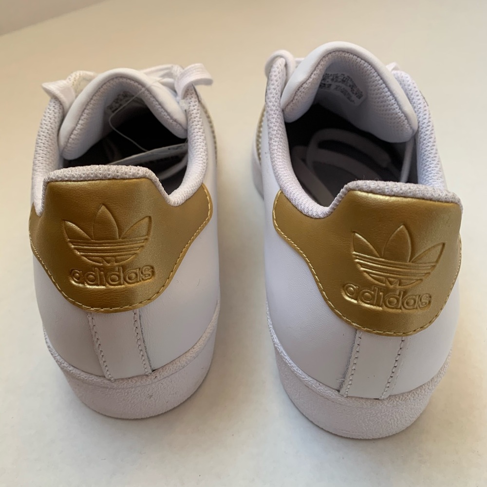 New Adidas Superstar Gold/White Sneaker Size 6 - Picture 11 of 12